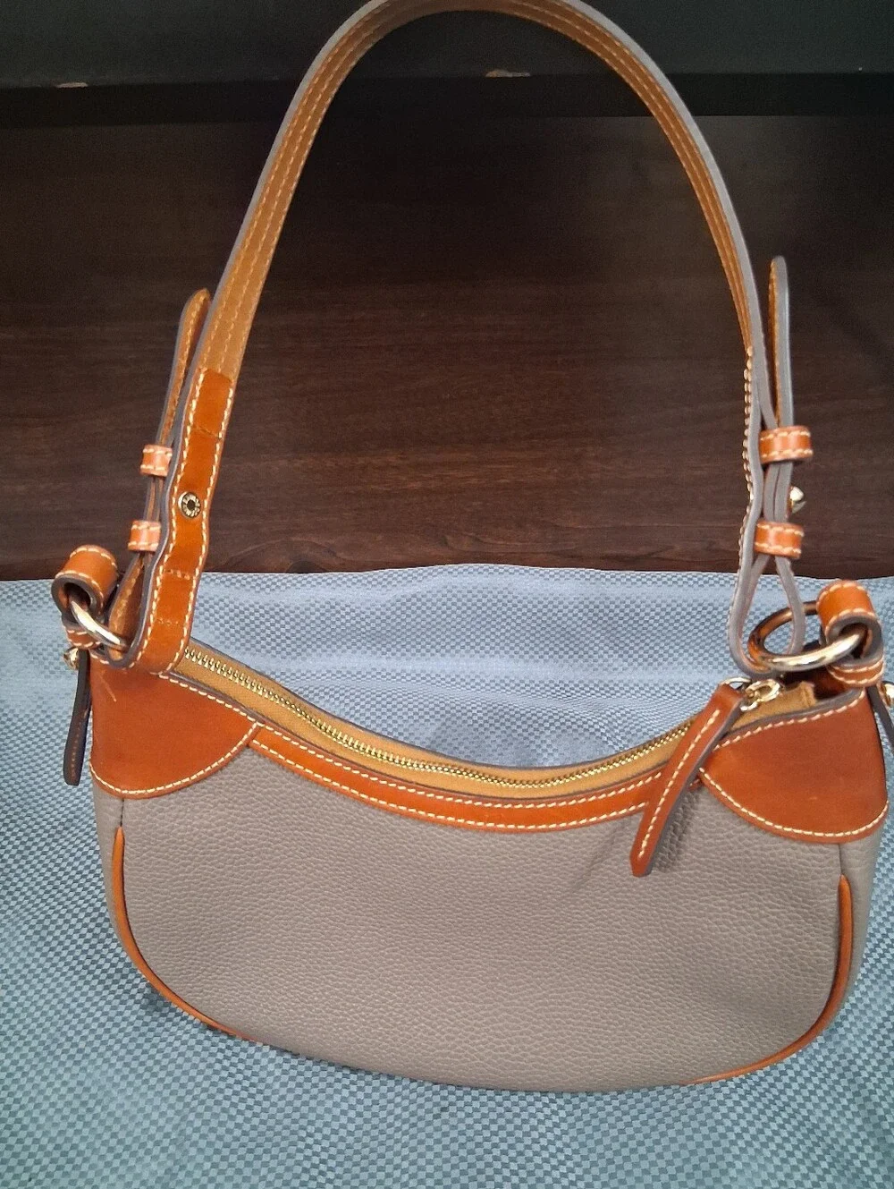 Dooney & Bourke Pebble Grain Small Hobo bag-taupe Color